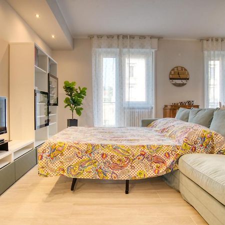 Caseospitali - Casa Janas, Elegante Trilocale Per 5 In Zona Centrale Милано Екстериор снимка