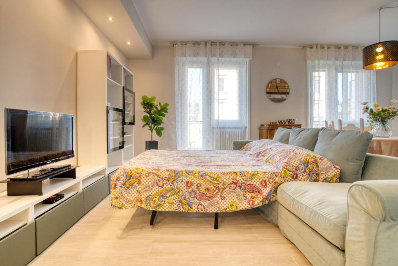 Caseospitali - Casa Janas, Elegante Trilocale Per 5 In Zona Centrale Милано Екстериор снимка